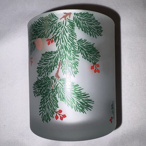 YANKEE CANDLE Votive GIFT SET & Glass Holiday Holder & Bonus Candles NEW - Picture 5 of 9